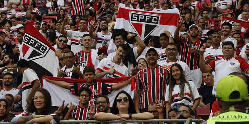 Sao Paulo FC đã đánh bại Liverpool để giành FIFA Club World Cup năm 2005